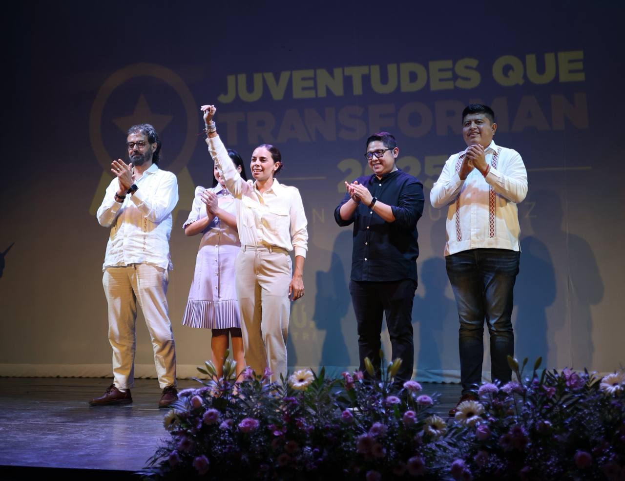 uploads/6/32/01 (2271).Jpeg